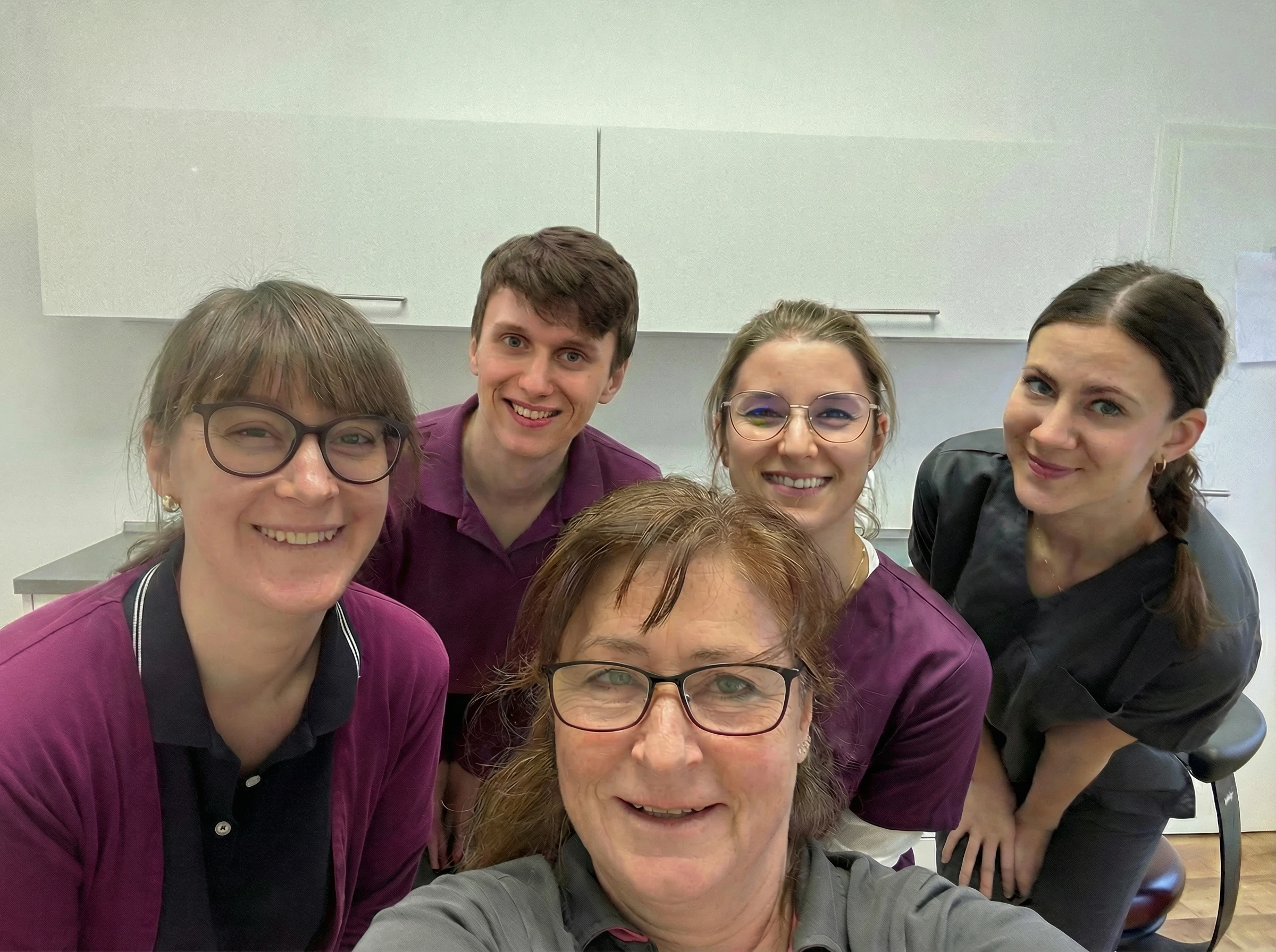 Das erfahrene Team der Zahnarztpraxis Katrin Heinze